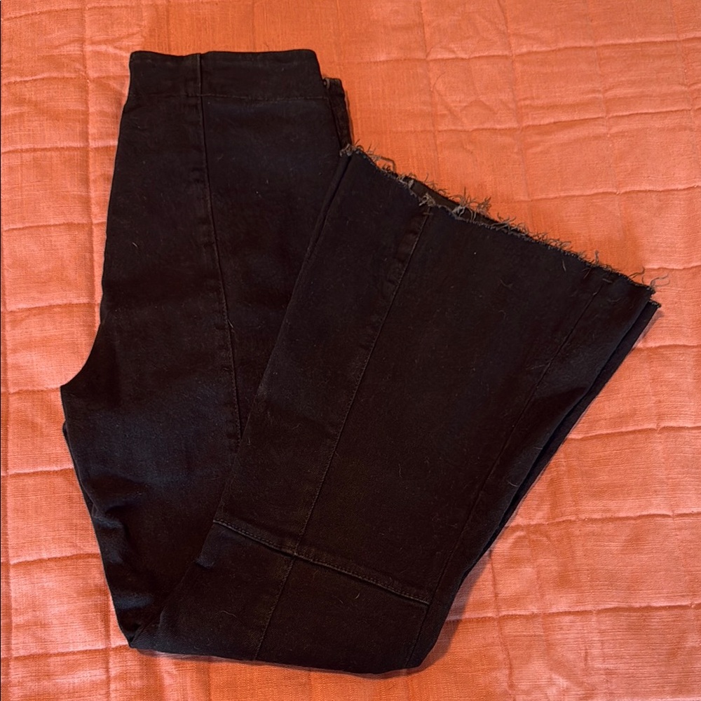 Black Frayed Hem Women Jeans